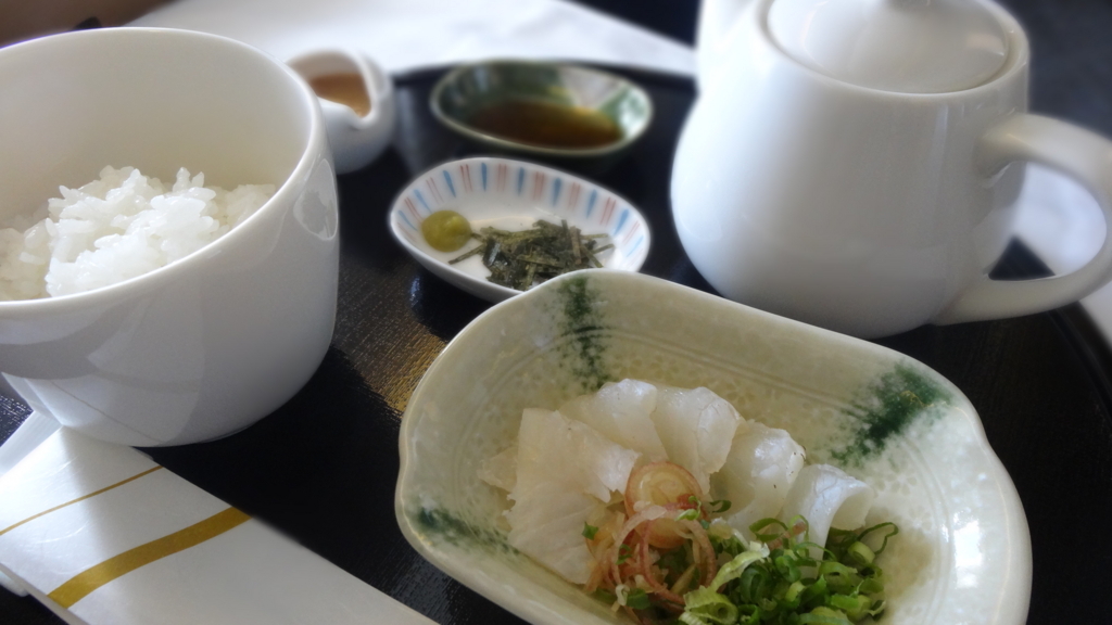 ANAファーストクラス　朝食　鯛茶漬け